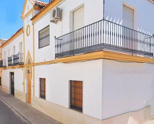 Exterior view of Single-family semi-detached for sale in Puente Genil  with Air Conditioner, Terrace and Balcony