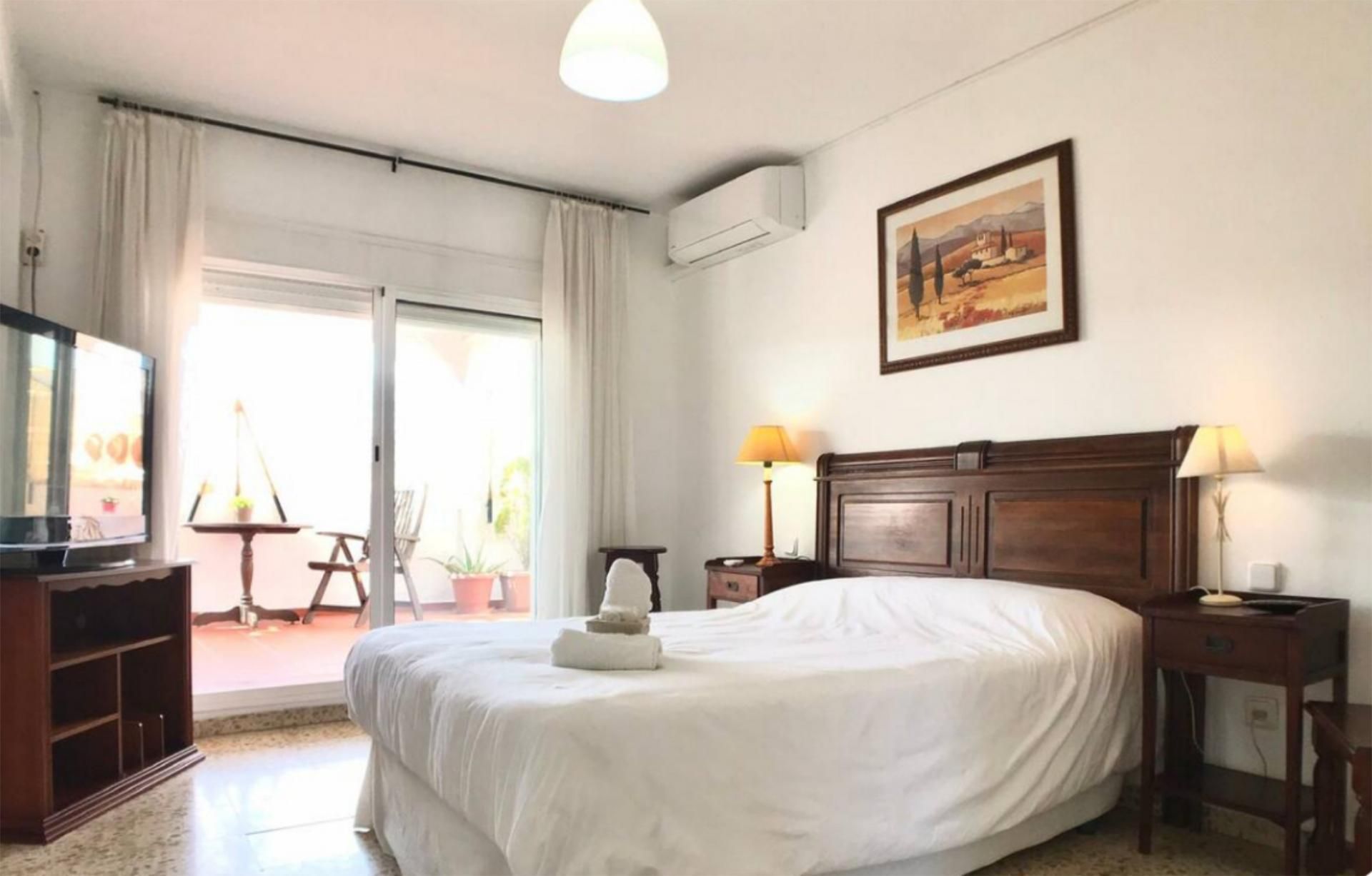 Bedroom of Attic to share in Marbella