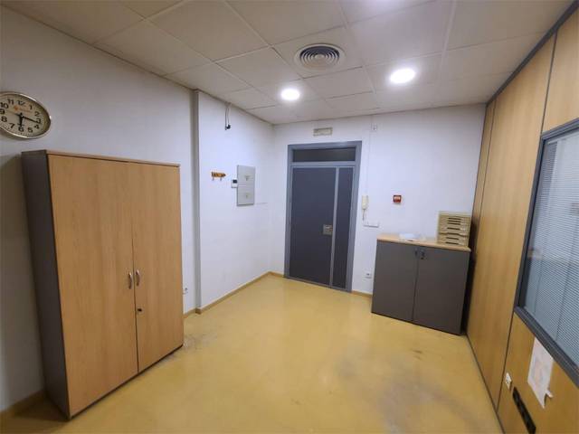 Oficina en Alquiler en Avenida Bruselas, 156 en Torreciega