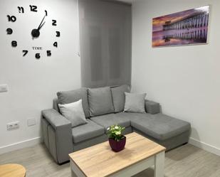 Living room of Flat to rent in Getafe  with Air Conditioner, Parquet flooring and Furnished