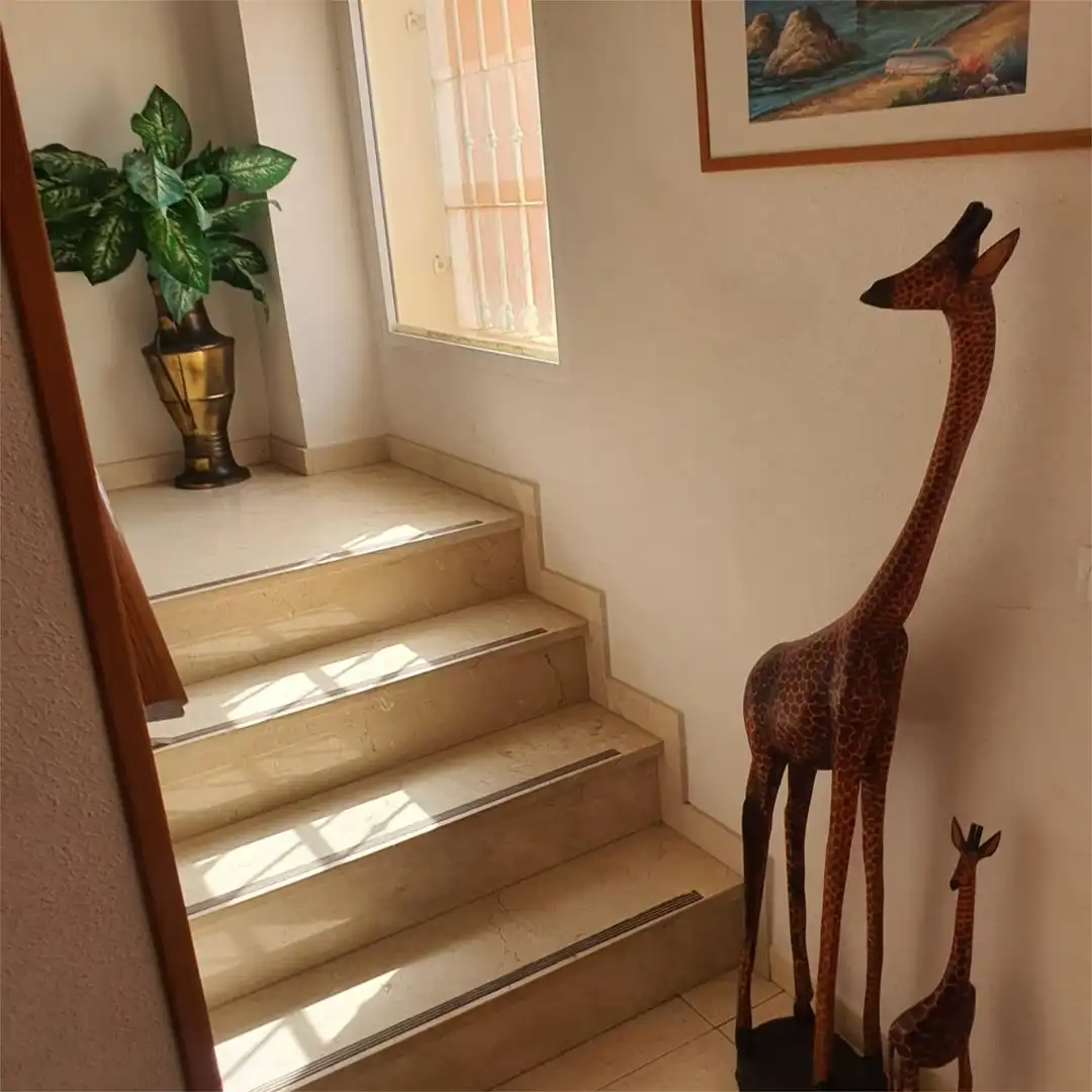 Maisonette zum Verkauf in Avenida Mar Menor, 108, Islas Menores - Mar de Cristal Maisonette zum Verkauf in Cartagena mit Klimaanlage, Privatgarten und Terrasse