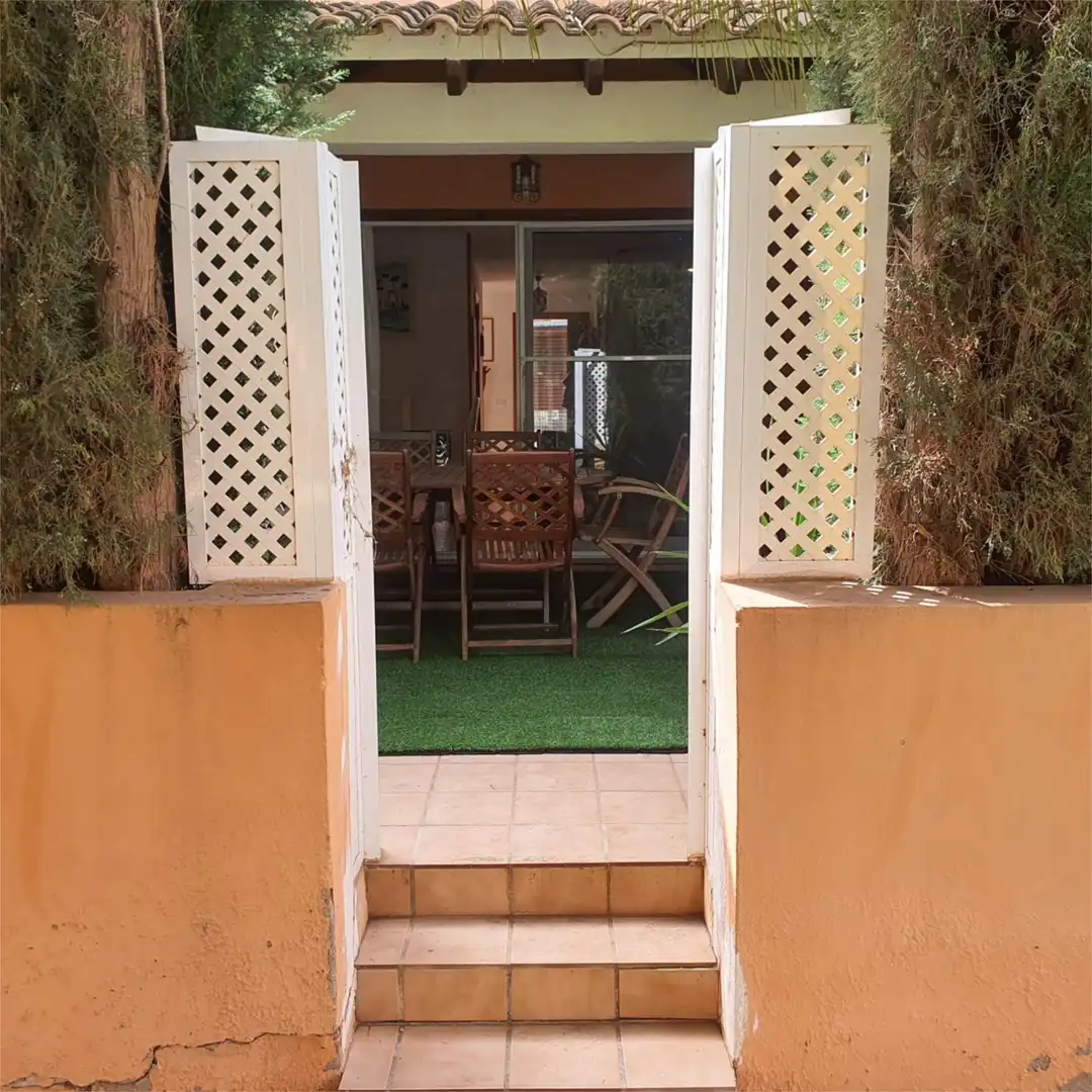 Maisonette zum Verkauf in Avenida Mar Menor, 108, Islas Menores - Mar de Cristal Garten von Maisonette zum Verkauf in Cartagena mit Klimaanlage, Privatgarten und Terrasse