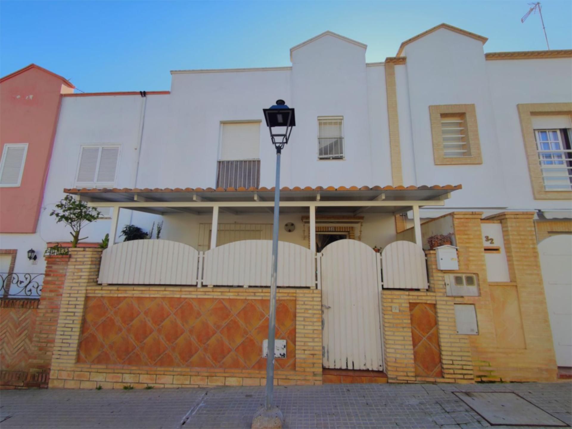 Exterior view of Single-family semi-detached for sale in Trebujena  with Air Conditioner, Terrace and Storage room