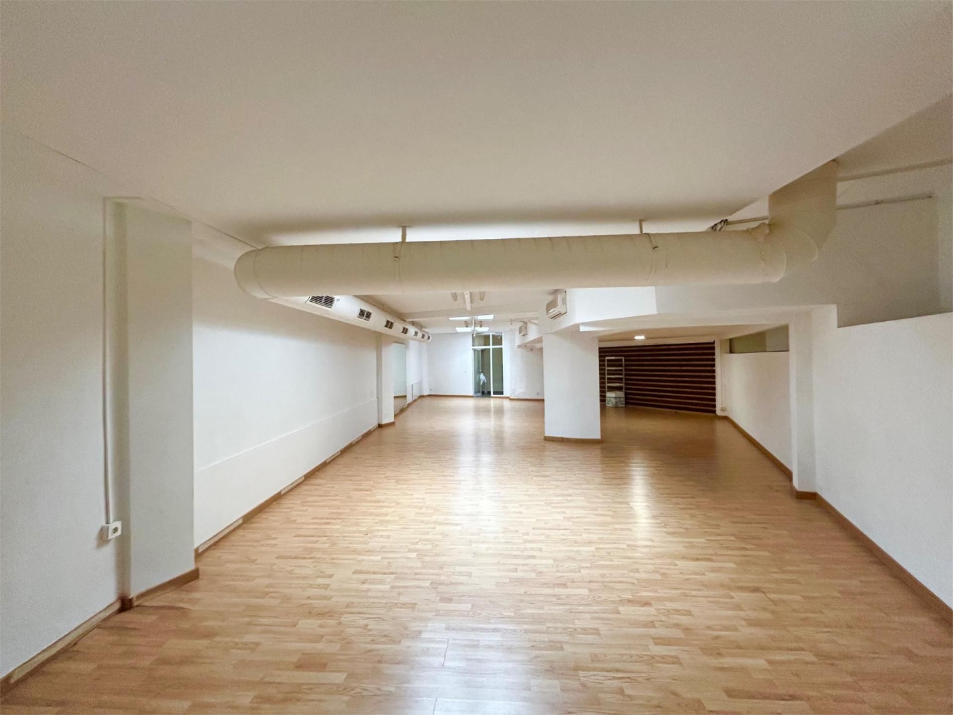 Premises to rent in  Almería Capital  with Air Conditioner, Heating and Parquet flooring