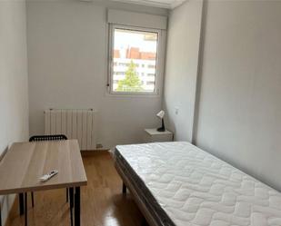 Bedroom of Flat to share in Yebes  with Heating, Private garden and Parquet flooring