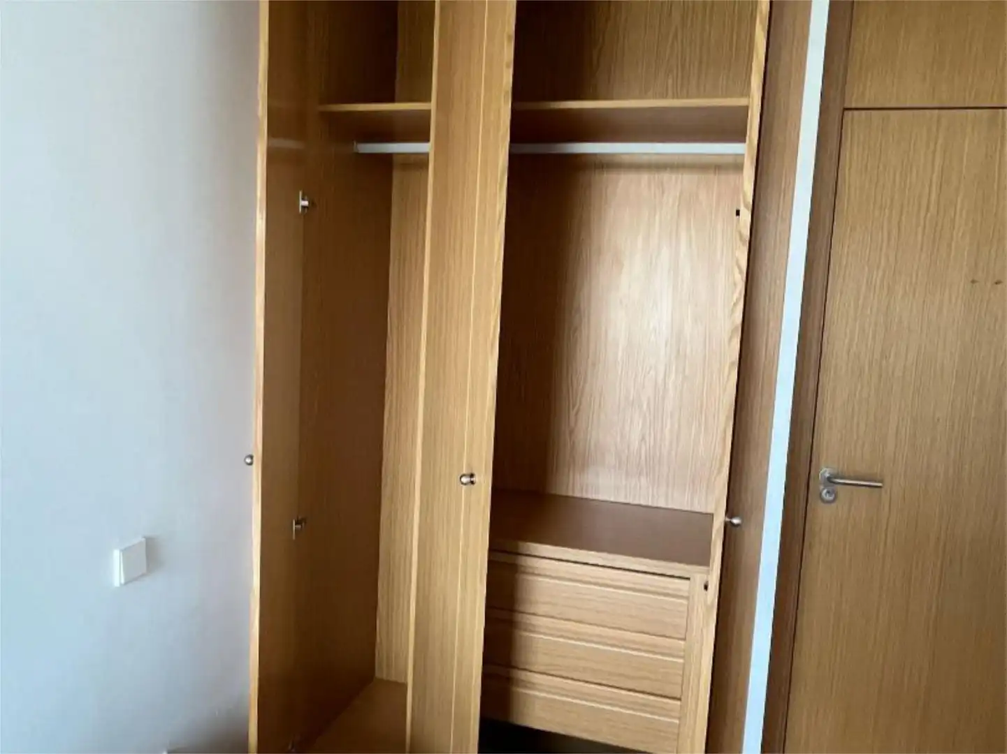 Zimmer in Calle Roble, Yebes - Valdeluz Schlafzimmer von Wohnung zur untervermieten in Yebes mit Heizung, Privatgarten und Parkett