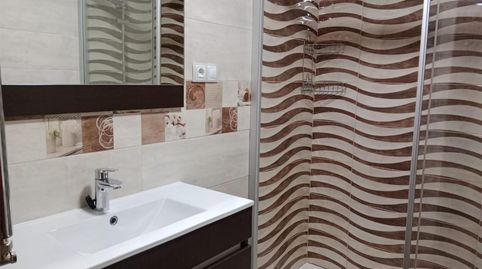 Foto 4 von Wohnung zum Verkauf in Calle Vicente Vallina, 8, San Martín del Rey Aurelio, Asturias