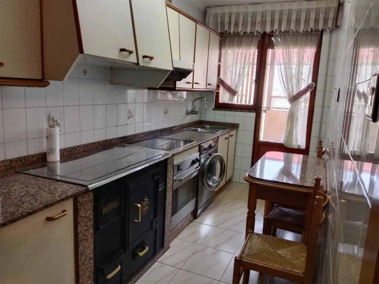 Wohnung zum Verkauf in Calle Vicente Vallina, 8, San Martín del Rey Aurelio Küche von Wohnung zum Verkauf in San Martín del Rey Aurelio mit Heizung, Terrasse und Möbliert
