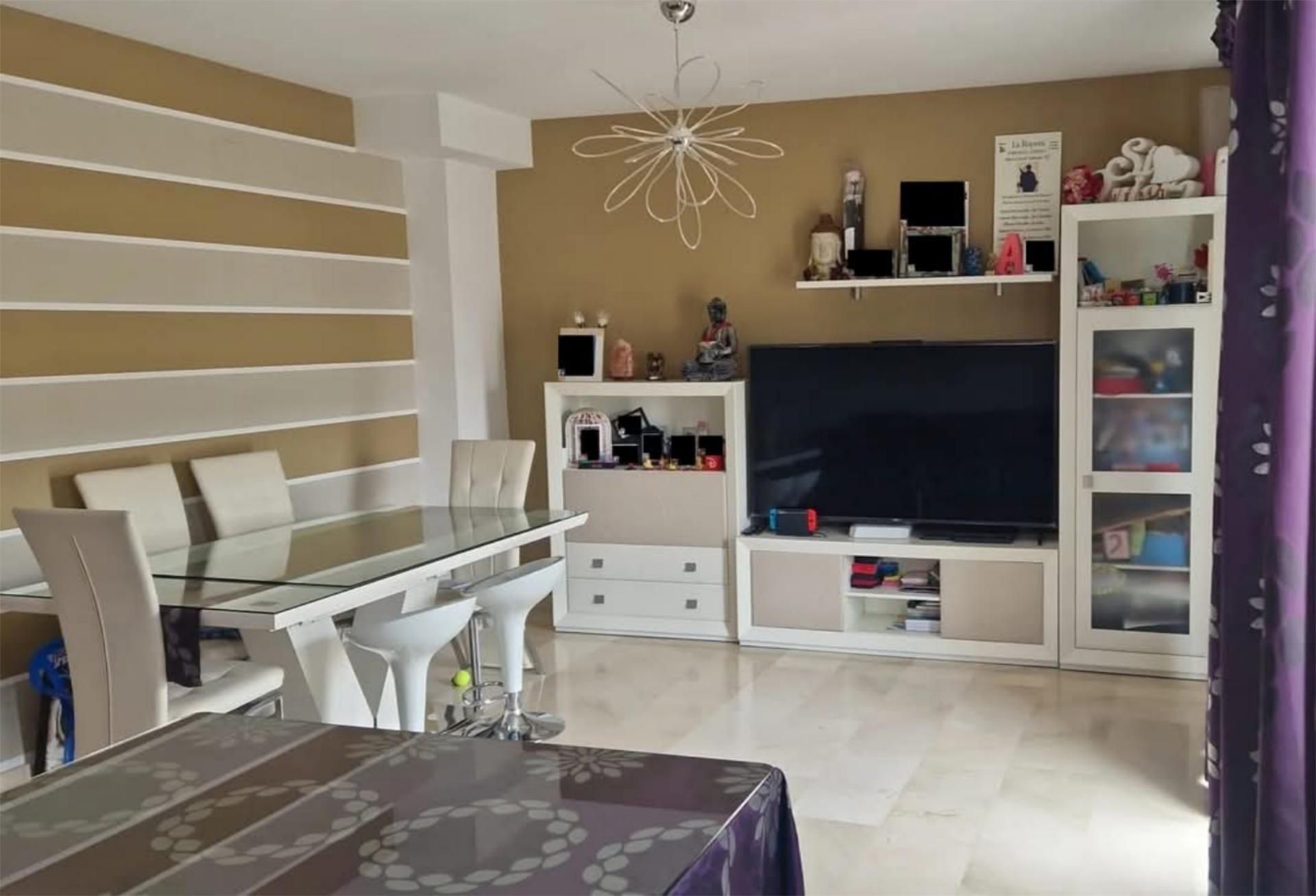 Living room of Duplex for sale in Úbeda  with Terrace, Storage room and Oven