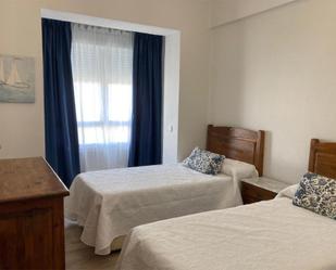 Bedroom of Flat for sale in  Sevilla Capital  with Air Conditioner