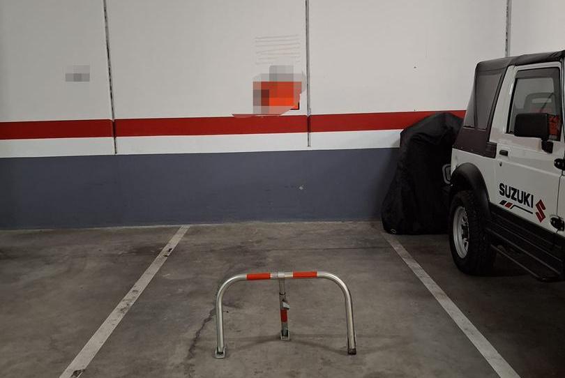 Photo 1 of Garage to rent in Avenida Universidad de Salamanca, 85, Zona Universitaria, Sevilla