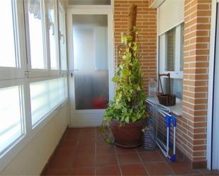 Flat for sale in  Toledo Capital  with Air Conditioner, Terrace and Swimming Pool