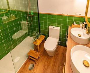 Bathroom of House or chalet for sale in  Granada Capital  with Heating, Terrace and Storage room