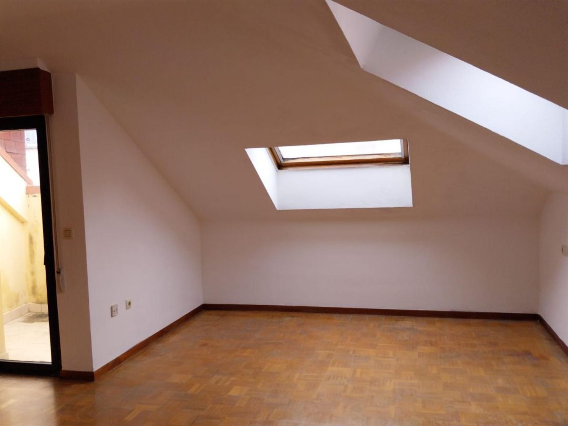 Bedroom of Duplex for sale in Avilés  with Heating, Parquet flooring and Terrace