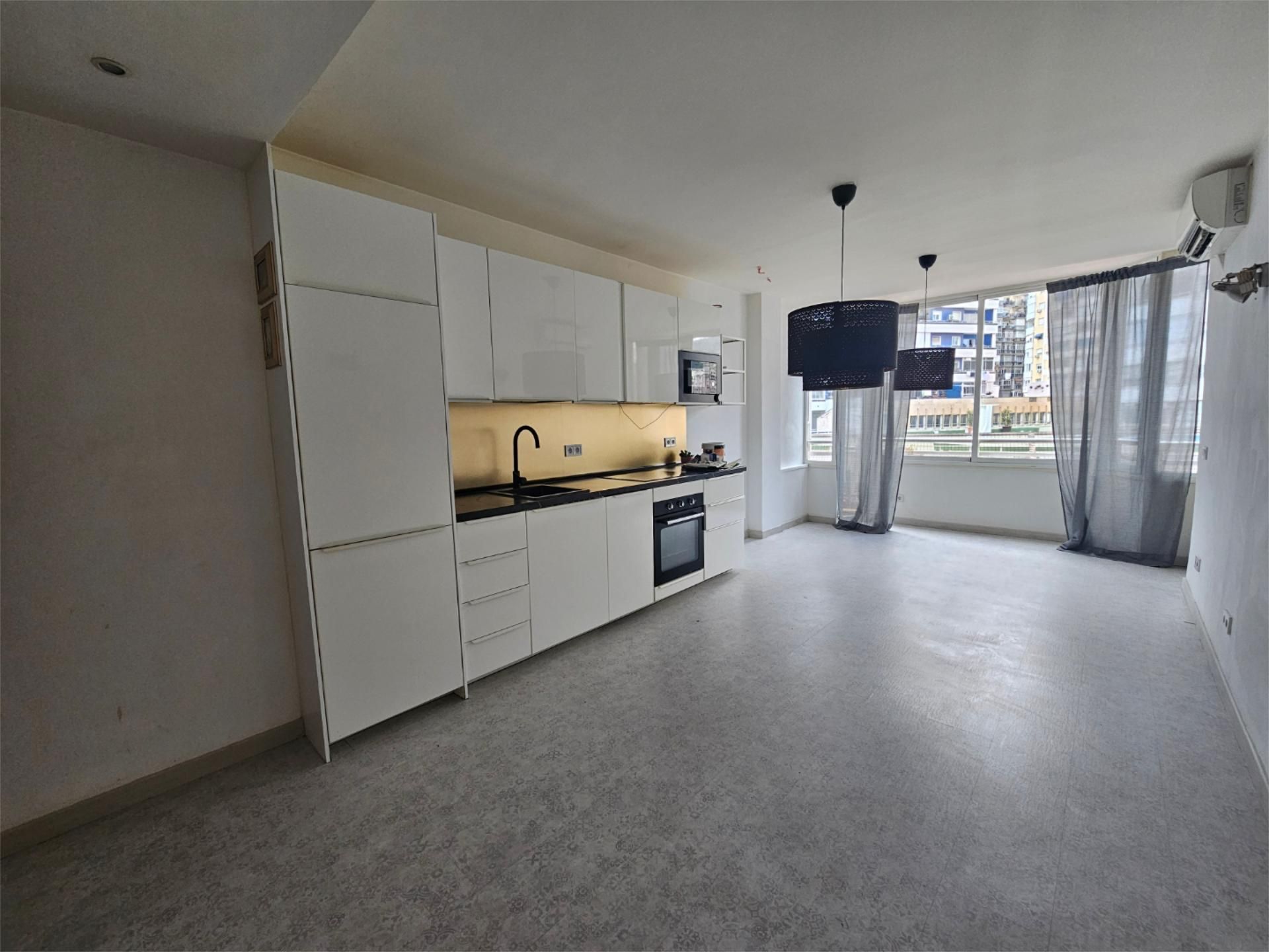 Kitchen of Study for sale in Torremolinos  with Air Conditioner