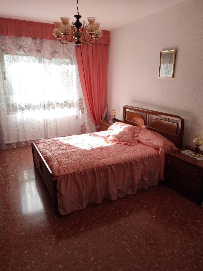 Bedroom of Flat for sale in  Valencia Capital  with Terrace and Furnished