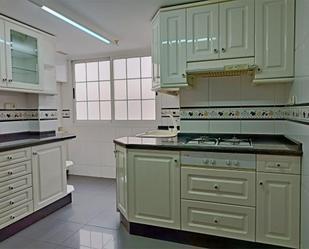 Kitchen of Flat to rent in  Valencia Capital  with Air Conditioner, Storage room and Furnished