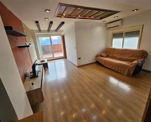 Sala d'estar de Pis en venda en  Valencia Capital amb Aire condicionat i Terrassa