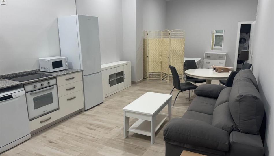 Flat to rent in Calle Villafuerte, 40, El Palo, Málaga - image 1 Photo 1 of Flat to rent in Calle Villafuerte, 40, El Palo, Málaga