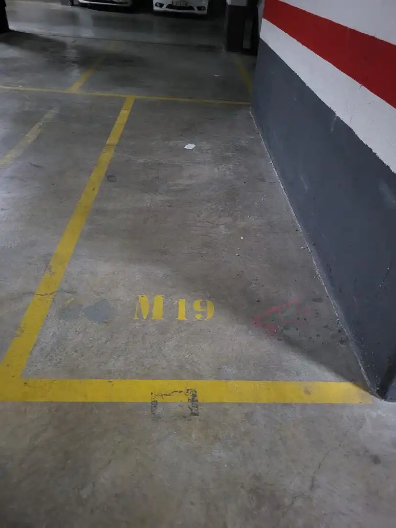Garage zur Miete in Plaça de les Corts Valencianes, 2, Quart de Poblet Parkplatz von Garage zur Miete in Quart de Poblet
