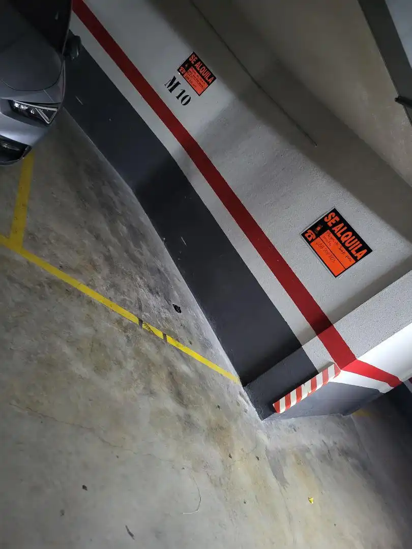 Garage zur Miete in Plaça de les Corts Valencianes, 2, Quart de Poblet Parkplatz von Garage zur Miete in Quart de Poblet