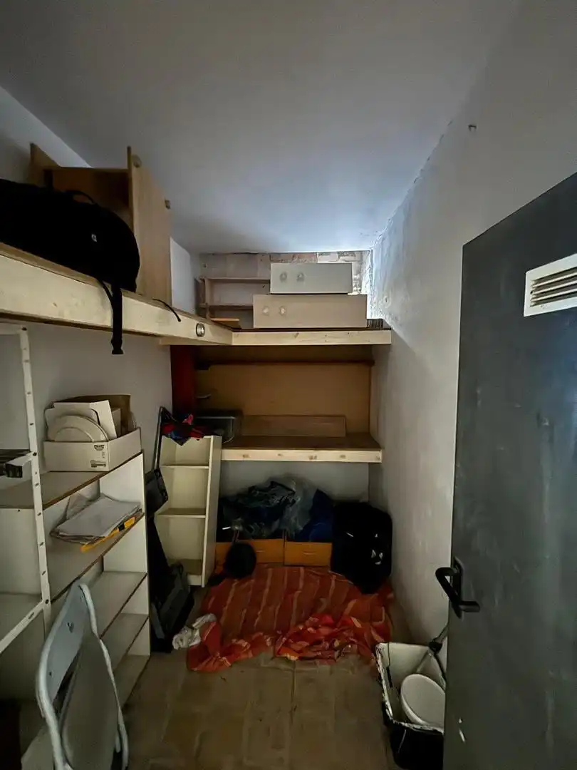 Storage room for sale in Santander
