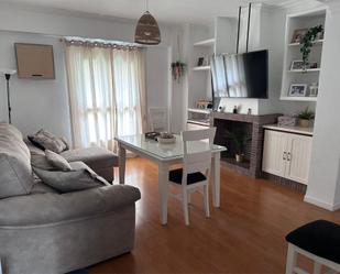 Living room of Flat for sale in Utrera  with Air Conditioner, Heating and Parquet flooring