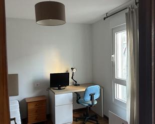 Dormitori de Apartament per a compartir en Vigo  amb Calefacció, Parquet i Traster