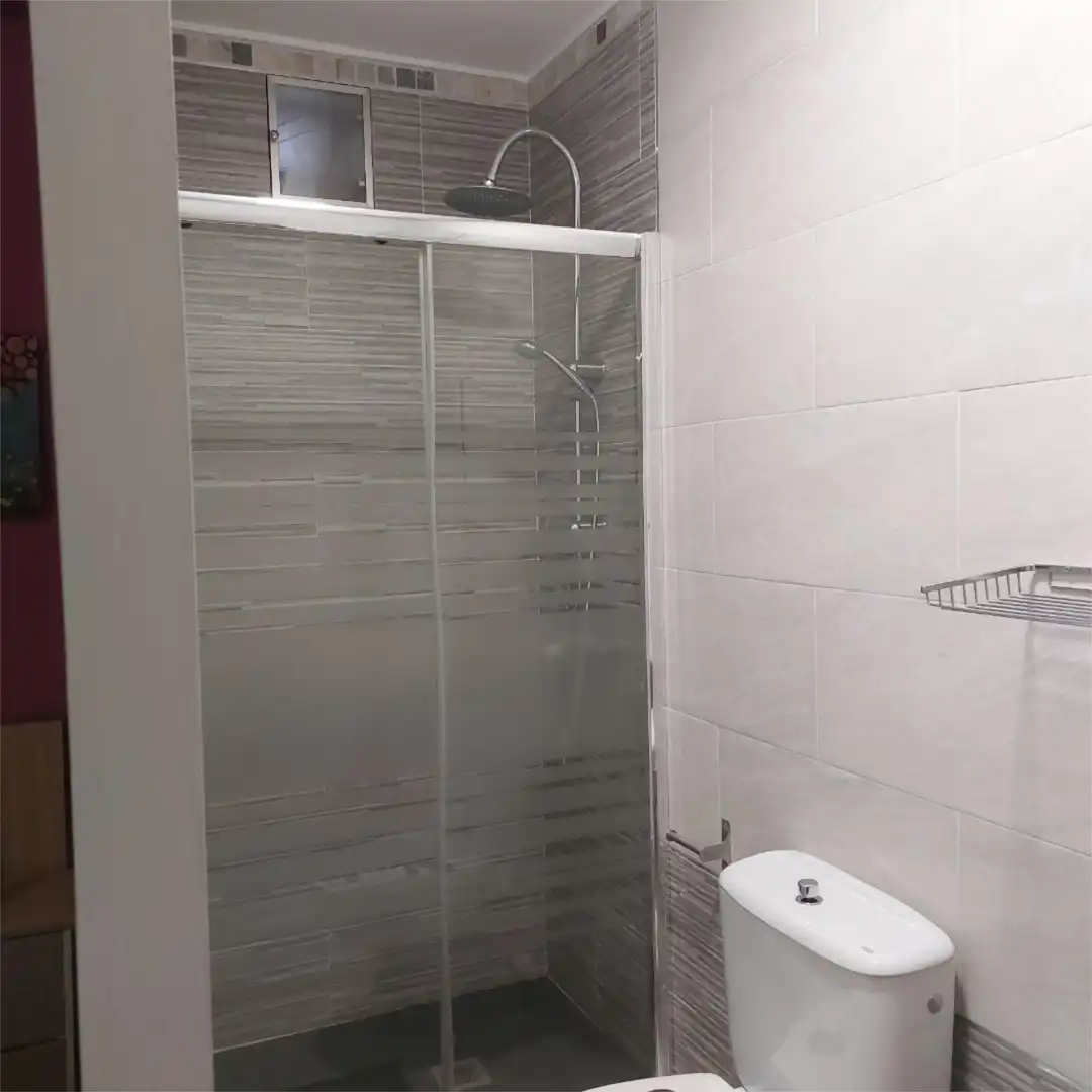 Casa o chalet de alquiler en Plaza Joaquín Elizalde, 1, Residencia Baño de Casa o chalet de alquiler en Logroño con Calefacción, Jardín privado y Parquet