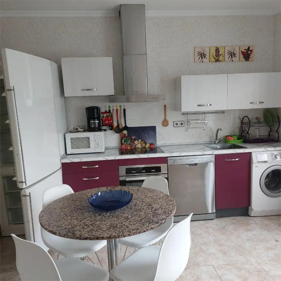 Casa o chalet de alquiler en Plaza Joaquín Elizalde, 1, Residencia Cocina de Casa o chalet de alquiler en Logroño con Calefacción, Jardín privado y Parquet