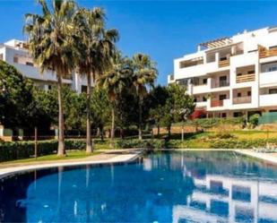 Vista exterior de Apartament en venda en Mijas amb Terrassa i Piscina