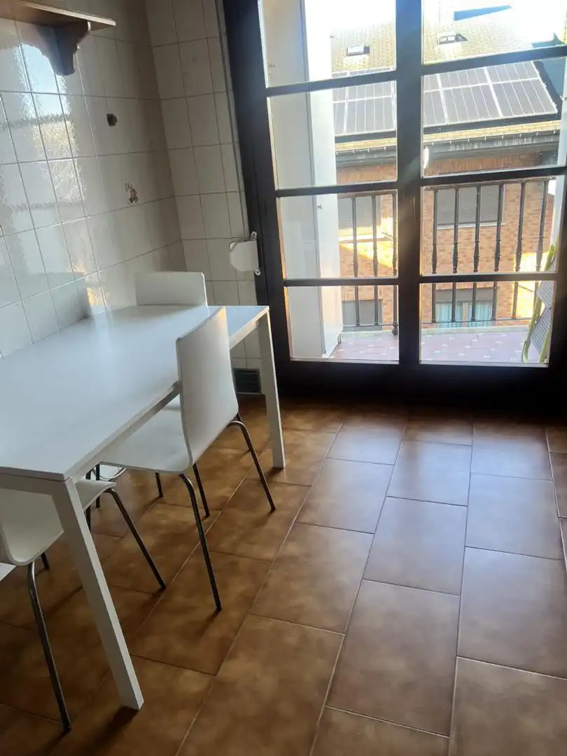 Wohnung zur Miete in Calle Jovellanos, 6, Casco Histórico Wohnung zur Miete in Calle Jovellanos, 6, Casco Histórico