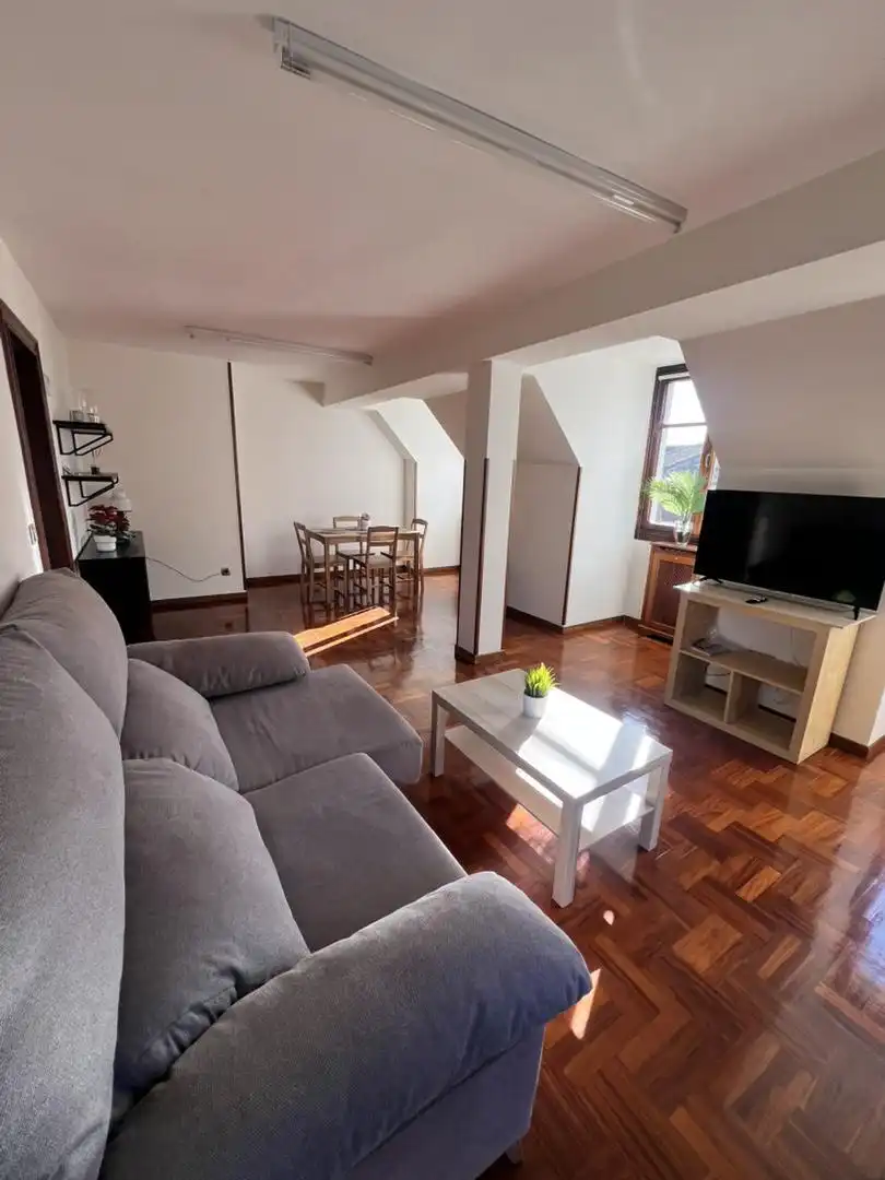 Wohnung zur Miete in Calle Jovellanos, 6, Casco Histórico Wohnung zur Miete in Calle Jovellanos, 6, Casco Histórico