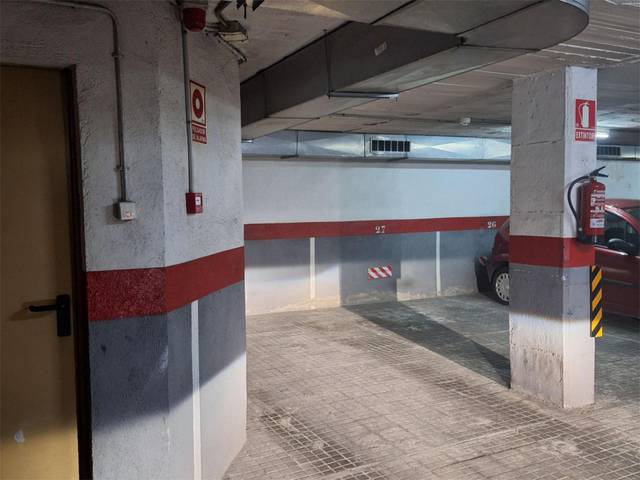 Garaje en Venta en Carrer de Francesc Llunell, 38 en La Plana