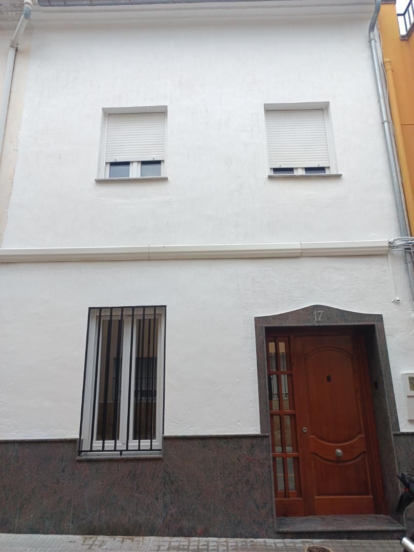 Vista exterior de Casa adosada de lloguer en La Font d'en Carròs amb Aire condicionat, Calefacció i Terrassa