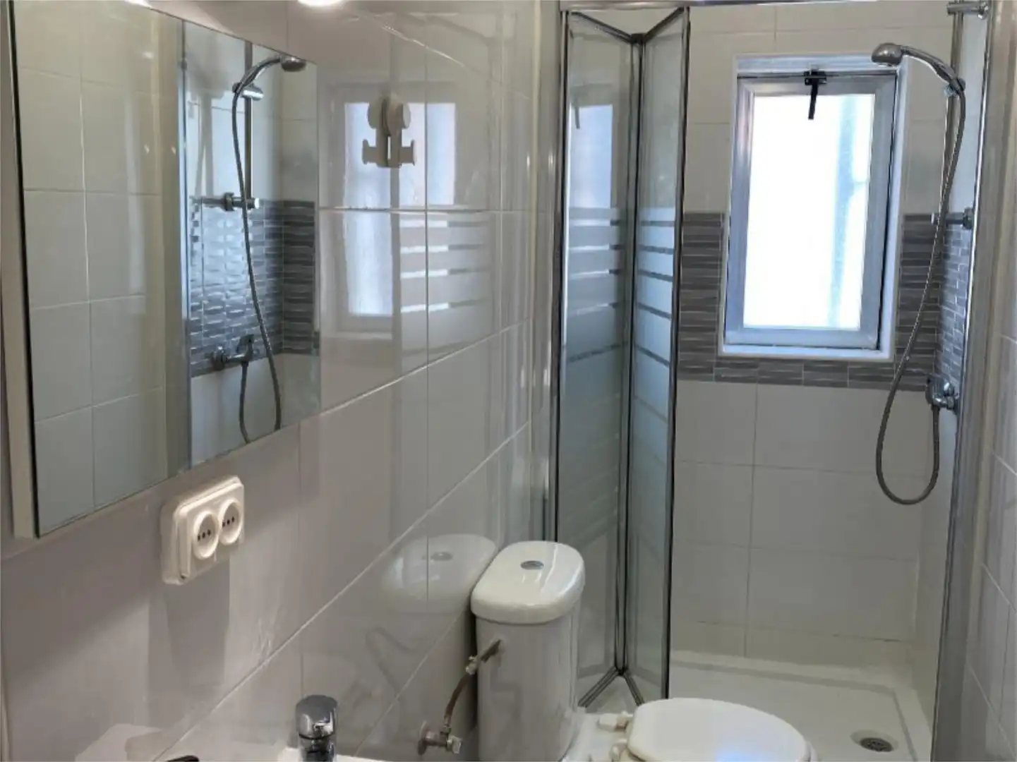 Room in Calle Trujillo, 2, Zona Renfe Room in Calle Trujillo, 2, Zona Renfe