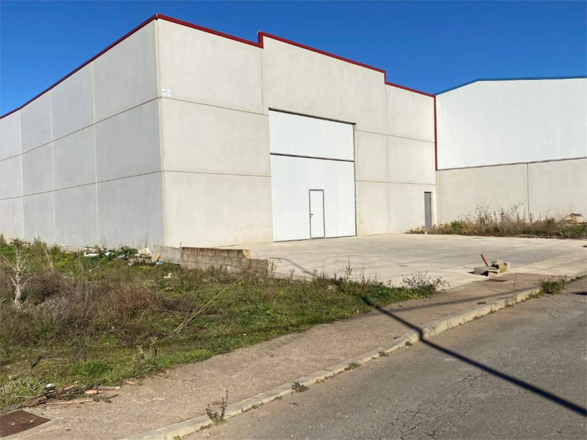 Nau industrial de lloguer a Desconocido, Puente Castro