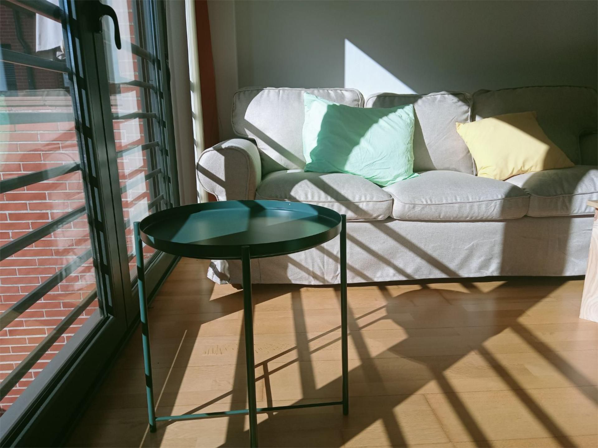 Flat to share in Calle José María Marcilla, 38, Montecerrao