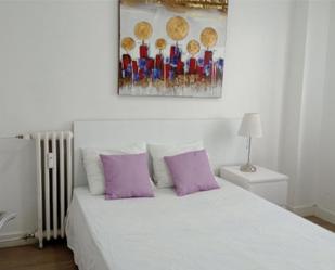 Bedroom of Flat to share in  Madrid Capital  with Air Conditioner, Heating and Parquet flooring