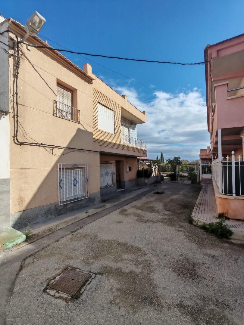 Exterior view of Single-family semi-detached for sale in  Murcia Capital  with Terrace and Balcony