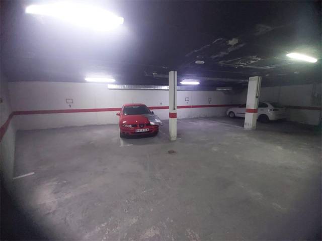 Garaje en Venta en Calle del Sorgo, 18 en Valdeacederas