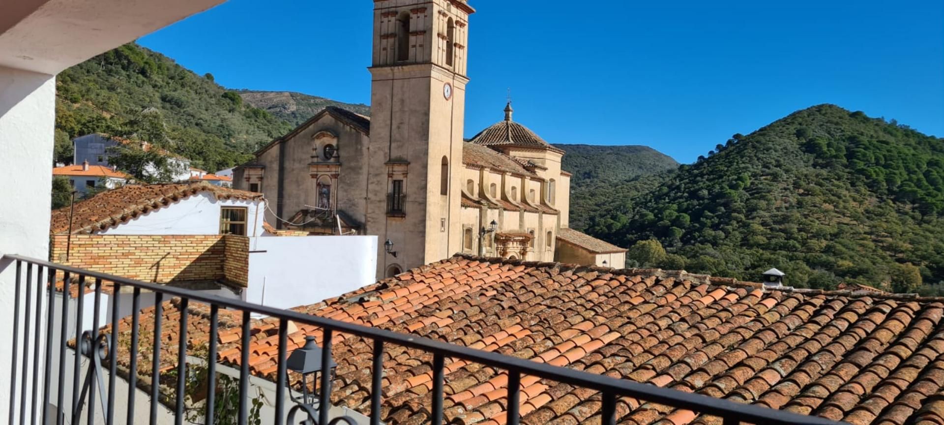 Exterior view of House or chalet for sale in Linares de la Sierra  with Terrace and Balcony