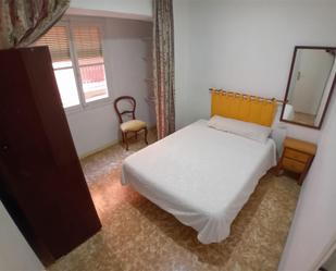 Dormitori de Apartament per a compartir en Alcantarilla amb Moblat i Balcó