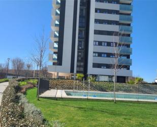 Swimming pool of Flat to rent in  Madrid Capital  with Air Conditioner, Terrace and Swimming Pool