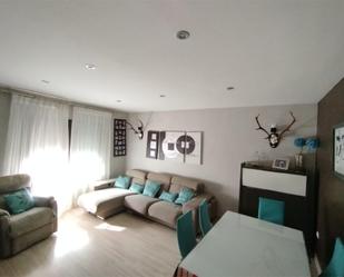 Living room of Single-family semi-detached for sale in Priego de Córdoba  with Air Conditioner, Heating and Parquet flooring