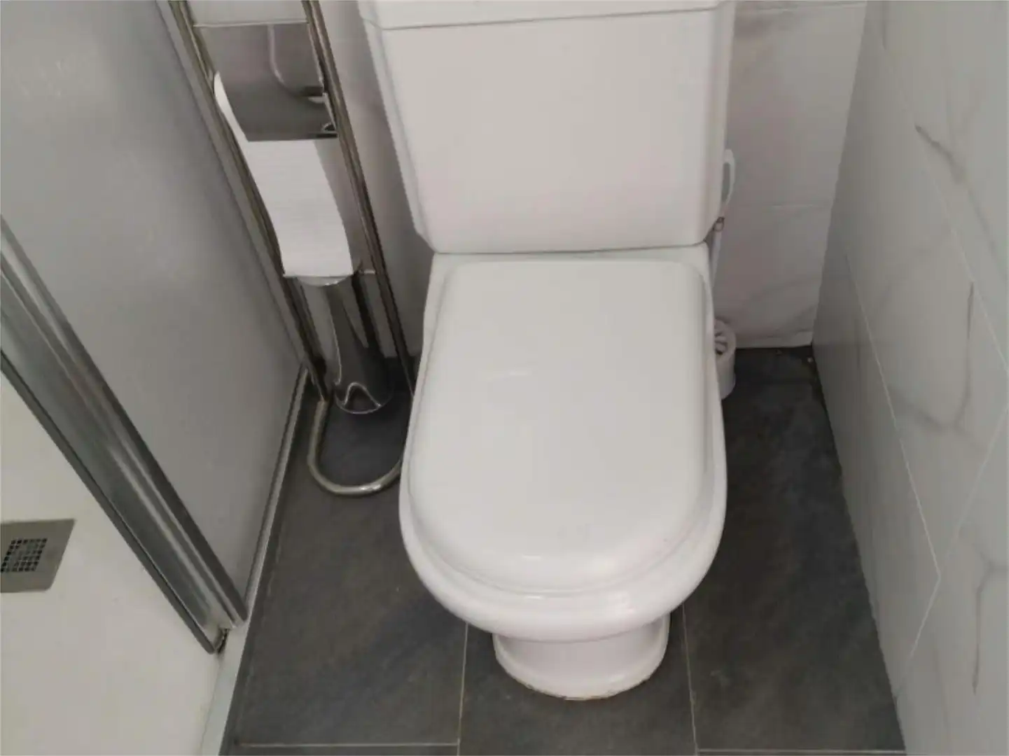 Flat for sale in Calle Real, 42, Torre-Cardela Bathroom of Flat for sale in Torre-Cardela with Air Conditioner, Heating and Furnished