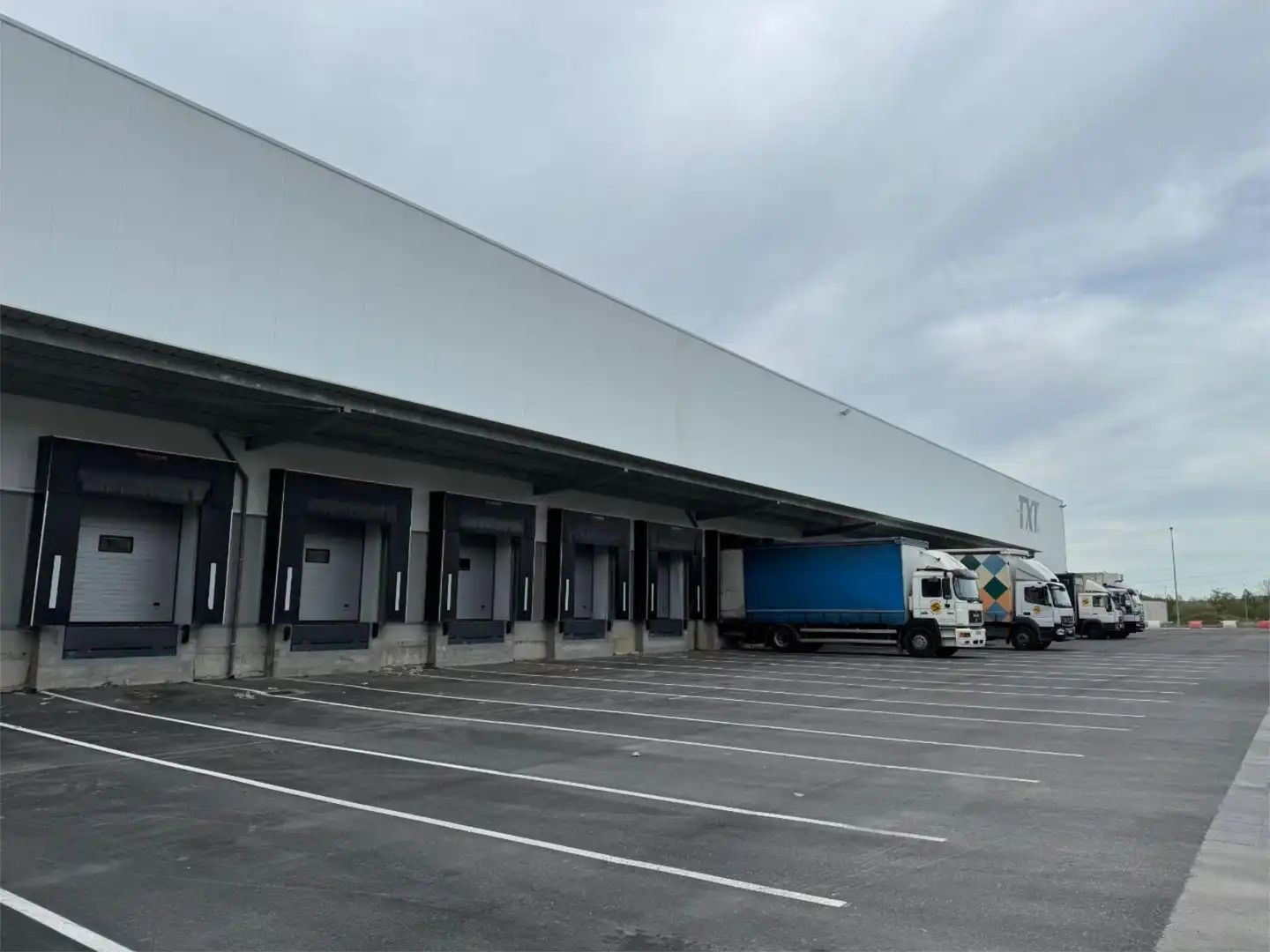Nave industrial en venta en Avenida Conde Santa Bárbara, 14, Lugones Vista exterior de Nave industrial en venta en Siero con Aire acondicionado, Calefacción y Amueblado