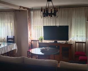 Living room of Flat for sale in  Córdoba Capital  with Air Conditioner and Oven