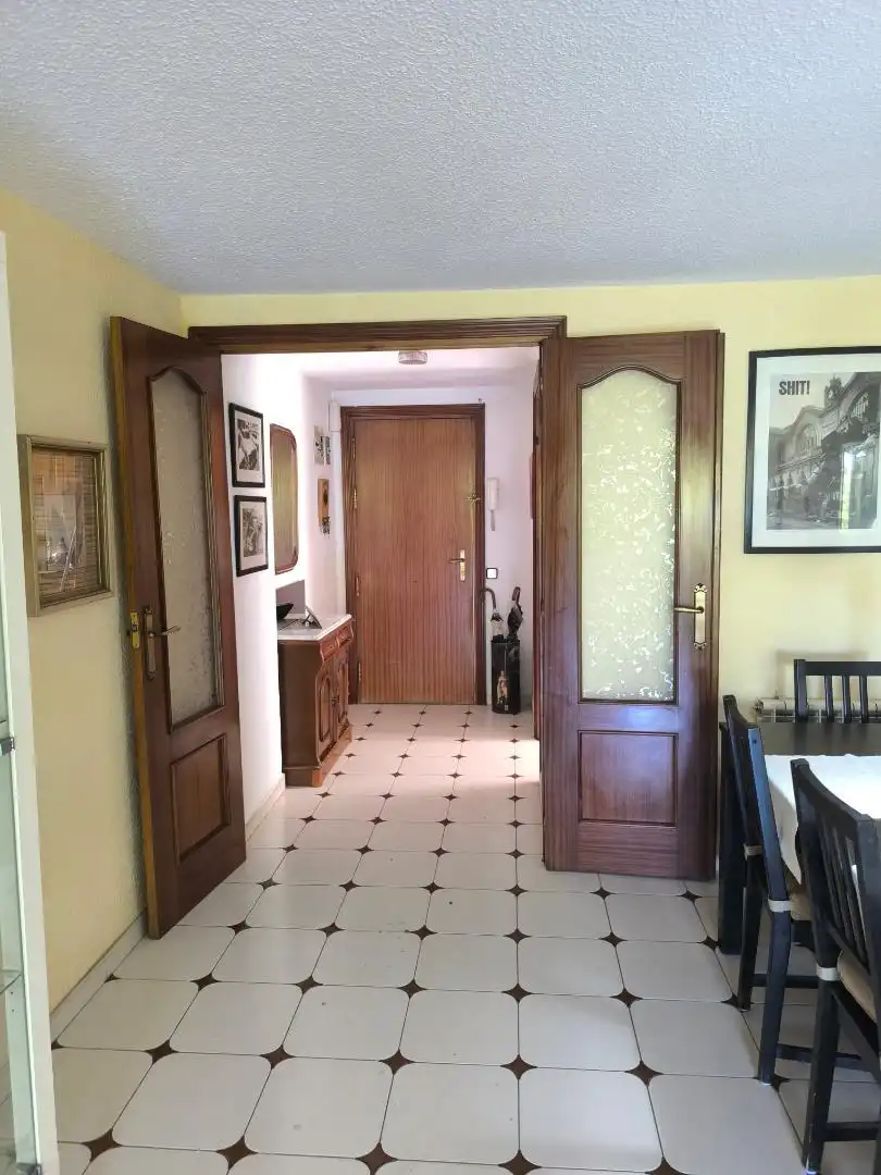 Room in Calle del Pintor Sorolla, 1, Norte - Universidad Flat for share in Móstoles with Terrace, Furnished and Oven
