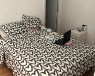 Bedroom of Flat to rent in  Sevilla Capital  with Furnished